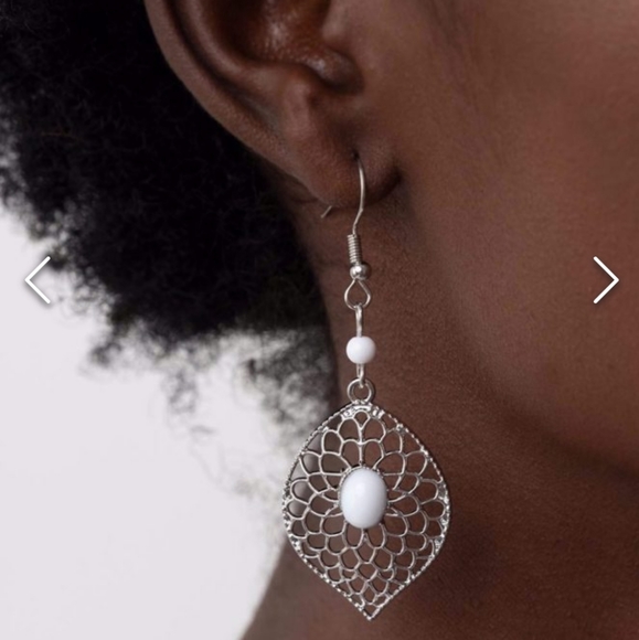 Perky Perennial White EARRINGS NWT SALE - Picture 2 of 3